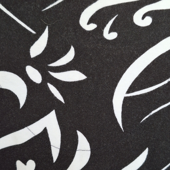 Chico's Tee Sz0 Short Sleeve blk/Wht Floral Round Neck Good Shape Machine Wash - Picture 6 of 7